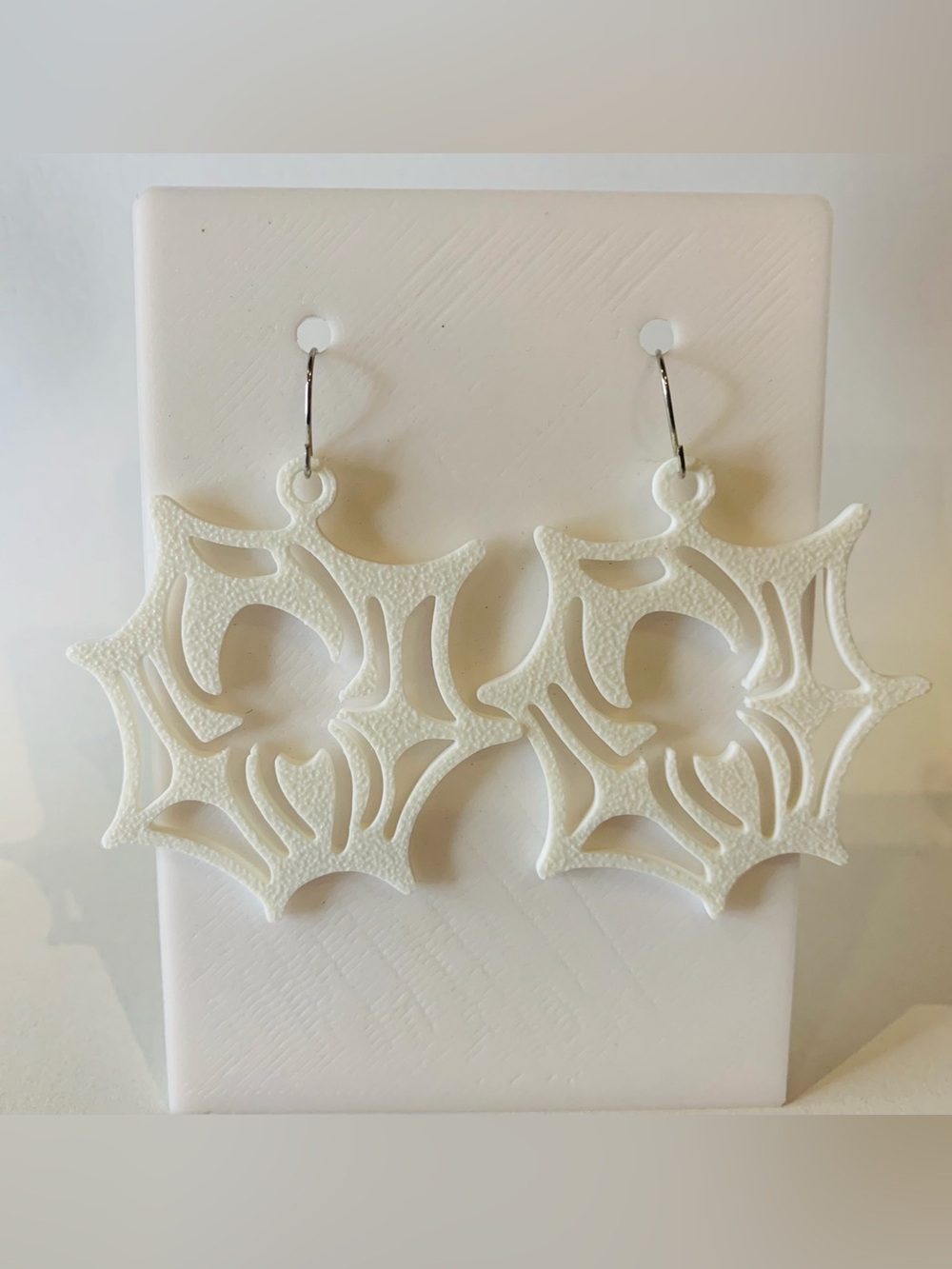 White Floral Cutout Dangle Earrings - Women Jewelry
